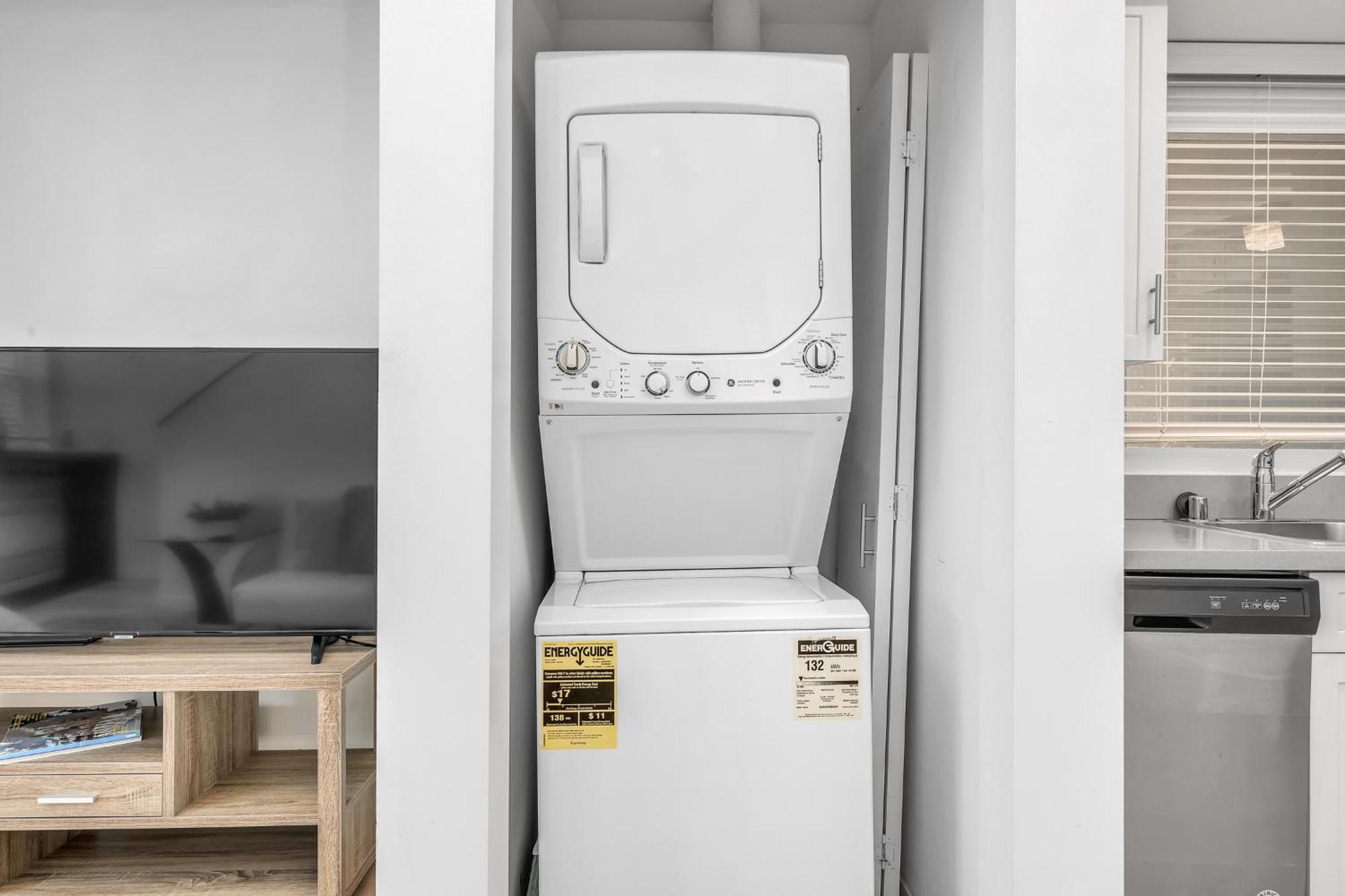 Chic 3-levels Loft-style 2-bedroom 2-bathroom By Hollywood Appartement