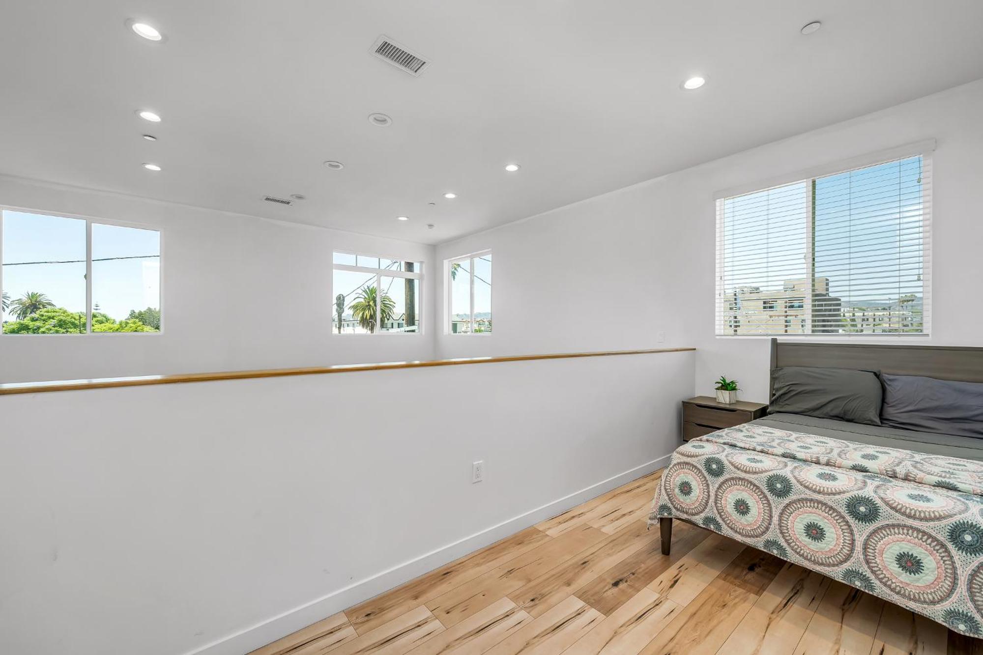 Appartement Chic 3-levels Loft-style 2-bedroom 2-bathroom By Hollywood Los Angeles